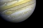 Voyager 1 Jupiter Io Europa.jpg