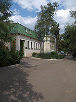 Moscow, St Nicholas in Khamovniki yard.jpg