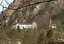 Burg Marquartstein.jpg