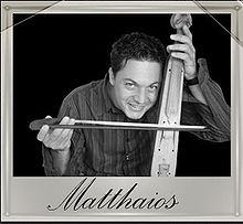 Matthaios Tsahouridis with his Pontic lyra