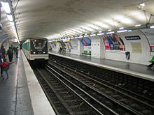 Paris-Metro-maraichers1.jpg