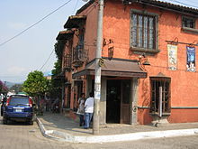 Restaurante y Plaza Ataco.jpg
