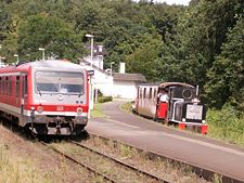 Bad Malente-Gremsmühlen station: Standard gauge track meets narrow gauge track