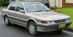 1989–1991 Mitsubishi Galant SE hatchback, Australia