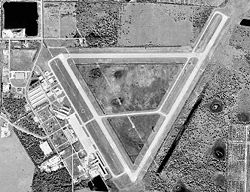 Charlotte County Airport FL 6 Jan 1999.jpg