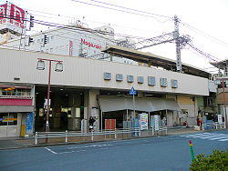 Hanshin Mikage Station north entrance.jpg