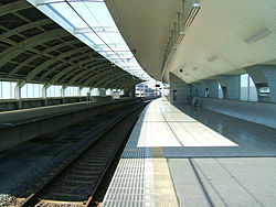 Keisei-chihara-line-Chibadera-station-platform.jpg
