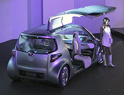 Toyota Fine-X at the 2005 Tokyo Motor Show