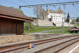 Oron-le-Châtel - Oron-le-Châtel train station and Oron Castle