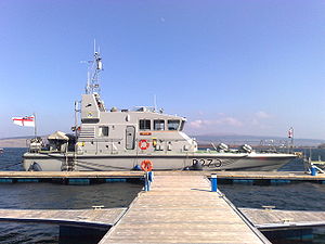 HMS Biter (P270) in Tobermory in April 2009 (2).jpg