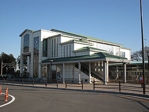 JREast-Kawagoe-line-Musashi-takahagi-station-north-entrance.jpg