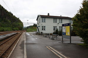 Marnardal stasjon 2009.JPG