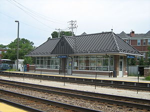 Mont Clare Metra Station.jpg