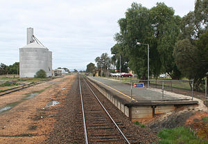 Overview of the station from the Shepparton end