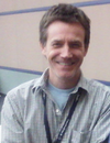 man wearing a gray shirt