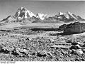 Bundesarchiv Bild 135-KA-06-039, Tibetexpedition, Landschaftsaufnahme.jpg