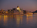 Parlement van Boedapest gelegen aan de Donau.jpg