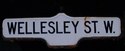 Wellesley Street Sign.png