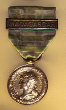 Medal of the First Madagascar expedition detail.jpg