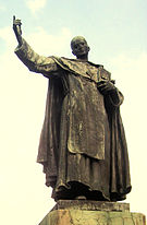 Miguel de Benavides Monument