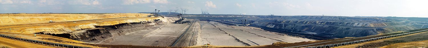 Open-pit coal mining at Garzweiler