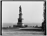 Solomon Juneau statue in Milwaukee circa 1890.png