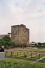 UNAM library.jpg