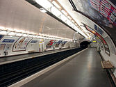 Metro de Paris - Ligne 8 - Chemin Vert 01.jpg