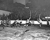 Leafs v Red Wings 1942.jpg