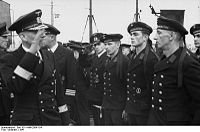 Bundesarchiv Bild 101II-MW-2064-15A, Friedrich Oskar Ruge bei MS-Flottille.jpg