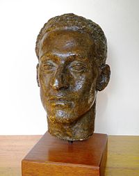 Bust of Oliver Churchill by Daphne Henrion 1.JPG