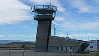 El Calafate airport control tower.jpg