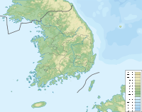 Seoraksan is located in the Gangwon province in eastern South Korea
