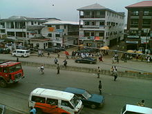 A picture of a view of a street in First Artillery, Port Harcourt from a few floors up.