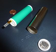 Internal parts of a battery, cylindrical case metal can, round terminals