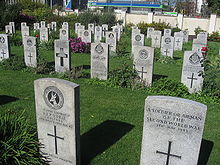 Olšanské hřbitovy, pohřebiště vojáků ze zemí Commonwealthu.jpg