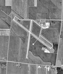 Spencer Municipal Airport-IA-10Apr1991-USGS.jpg