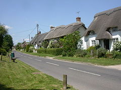 Martin, thatched cottages - geograph.org.uk - 1329946.jpg