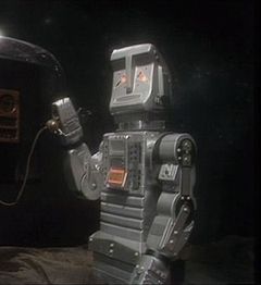 A close-up of the Marvin costume from the 1981 TV series, from Episode Five.