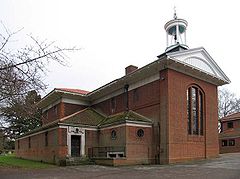 St Martin, Knebworth, Herts - geograph.org.uk - 365787.jpg