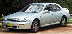 1993–1995 Nissan Bluebird (U13) SSS sedan (Australia)