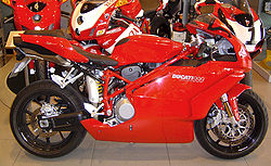 Ducati 999 2005.jpg