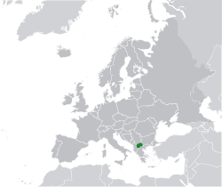 Location of Macedonia (green), with Europe (green + dark grey)