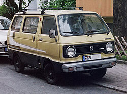 Facelifted Hijet 55 Wide (80-81)