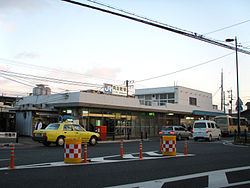 JRW-MukōmachiStation.jpg