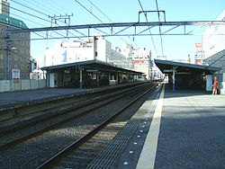 Keisei-chiba-chuo-platform.jpg