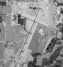 McKellar-Sipes Regional Airport-TN-01Feb19997-USGS.jpg
