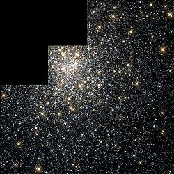 Messier 28 Hubble WikiSky.jpg