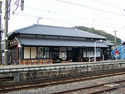 Mimasaka station 1.jpg