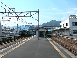Miyadu-station Platform.jpg
